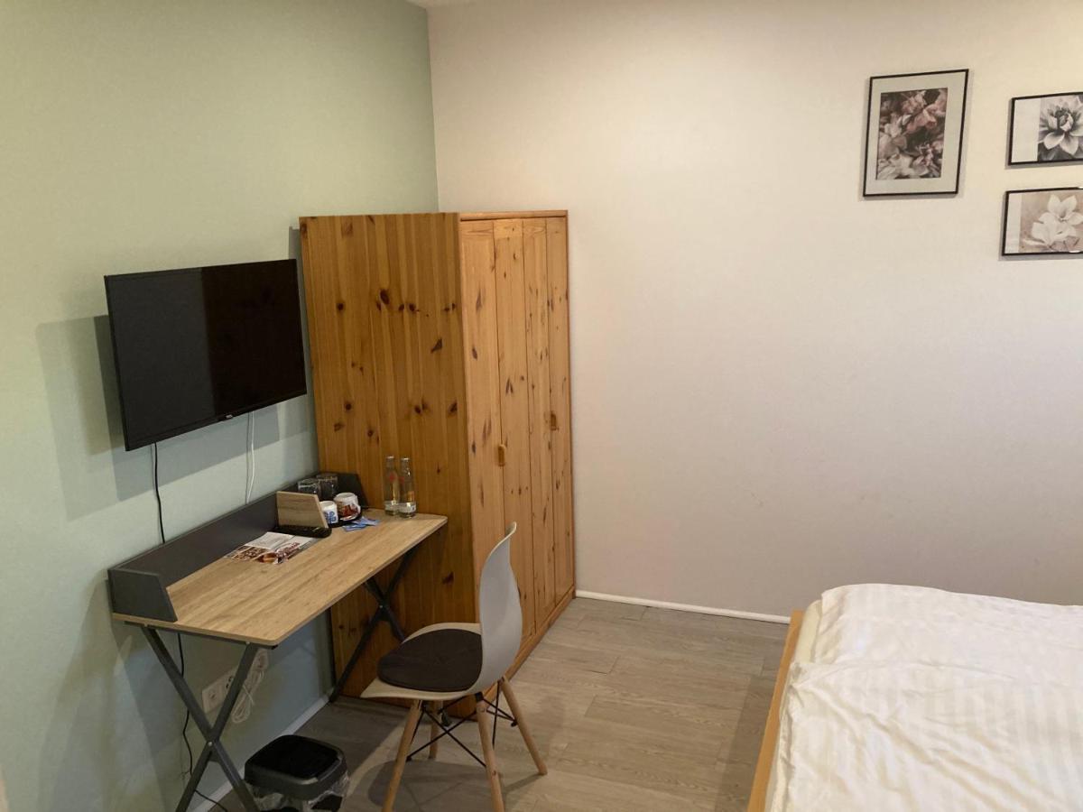 Gaeste Und Messezimmer Adelheidsdorf المظهر الخارجي الصورة